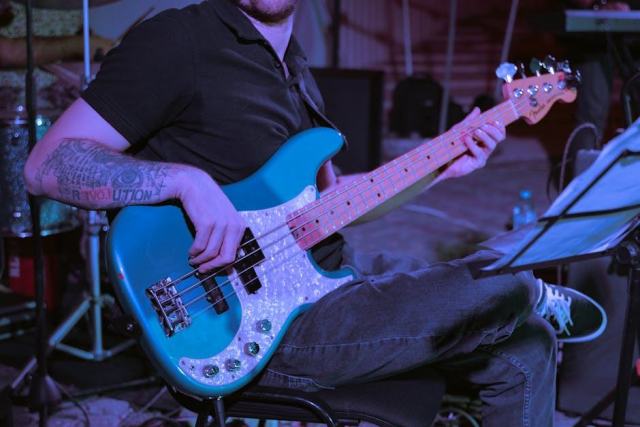 Changer cordes basse : guide basse électrique Changer cordes basse : guide basse électrique